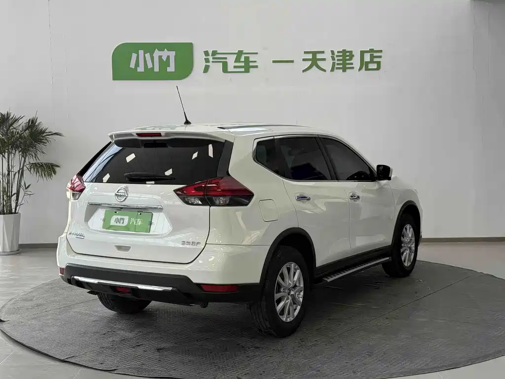 Nissan X-Trail — миниатюра 8