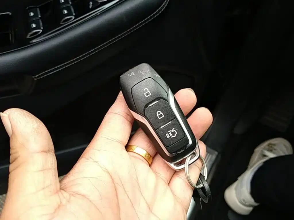 Ford Edge — миниатюра 9