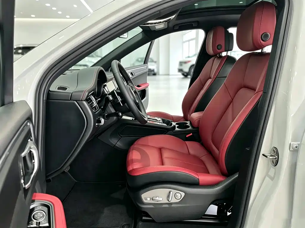 Porsche Macan — миниатюра 4