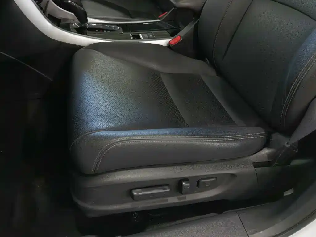 Honda Accord — миниатюра 20
