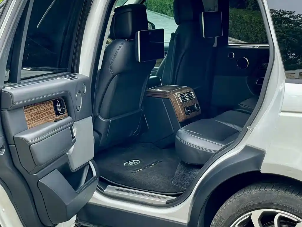 Land Rover Range Rover — миниатюра 14
