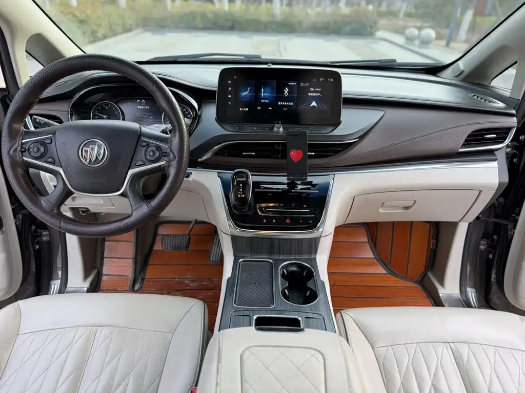 Buick GL8 — миниатюра 5