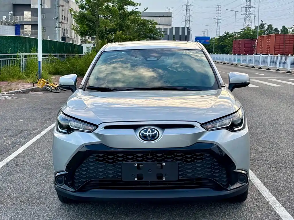 Toyota Frontlander — миниатюра 2