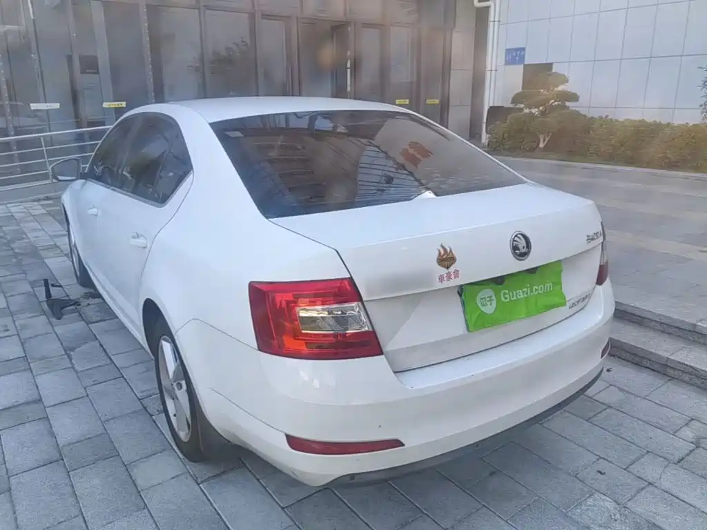 Skoda Octavia — миниатюра 5