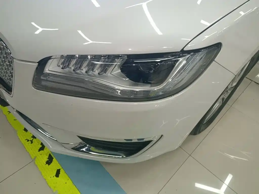 Lincoln MKZ — миниатюра 24