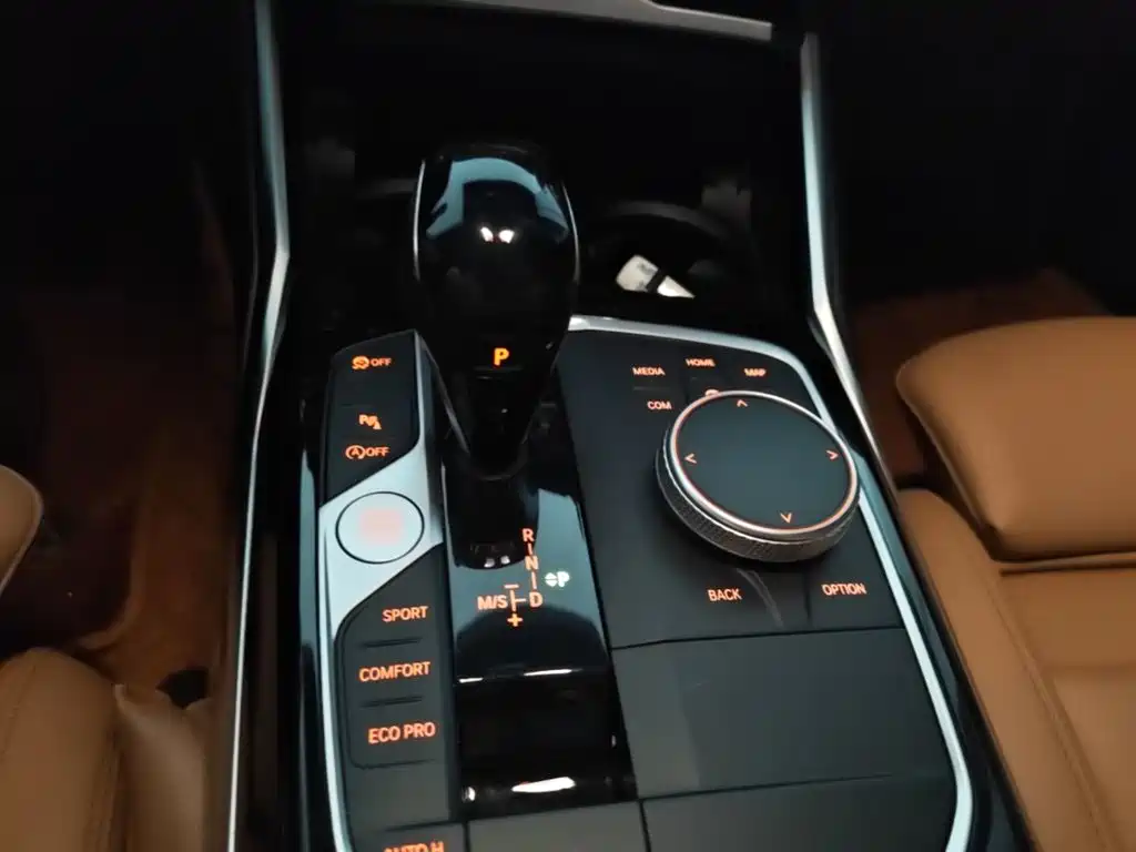 BMW 3 Series — миниатюра 10