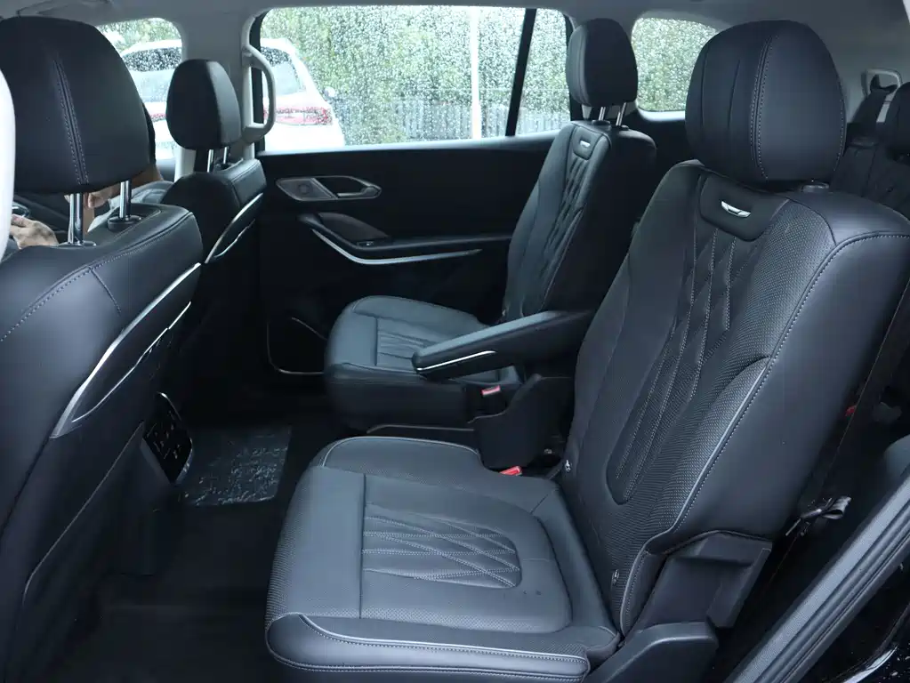 Hongqi Hongqi HS7 PHEV — миниатюра 9