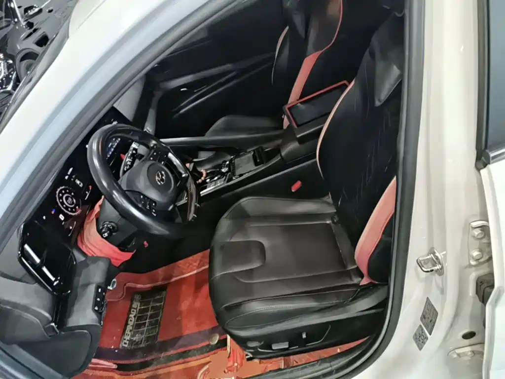 Hyundai Elantra — миниатюра 15