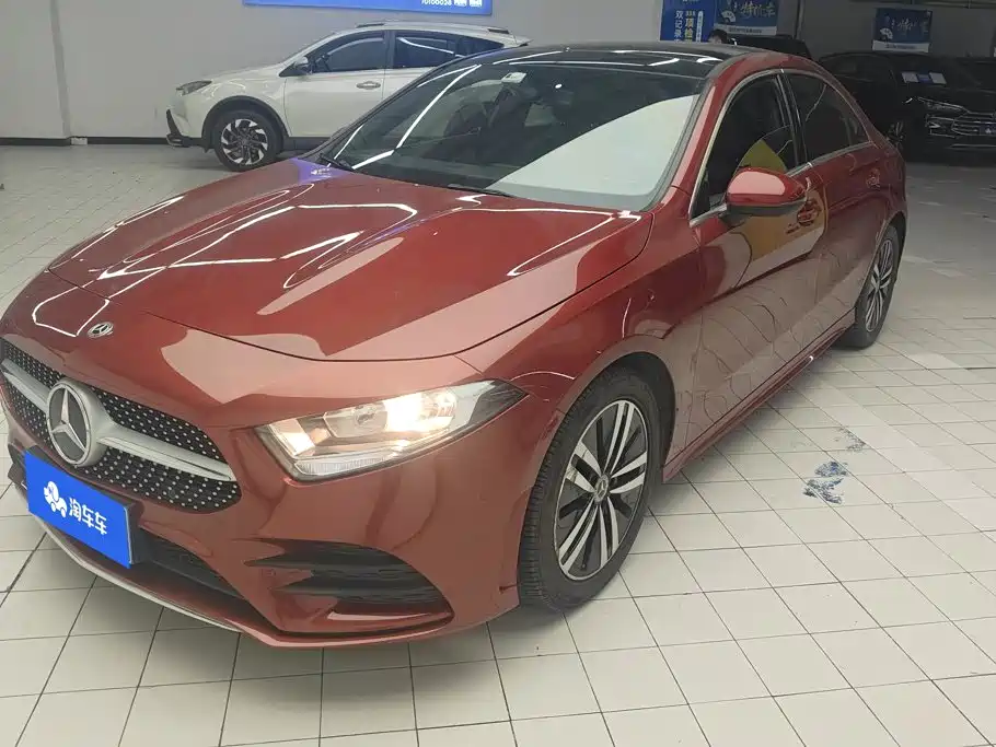 奔驰A级 2019款 A 180 L 运动轿车 2020