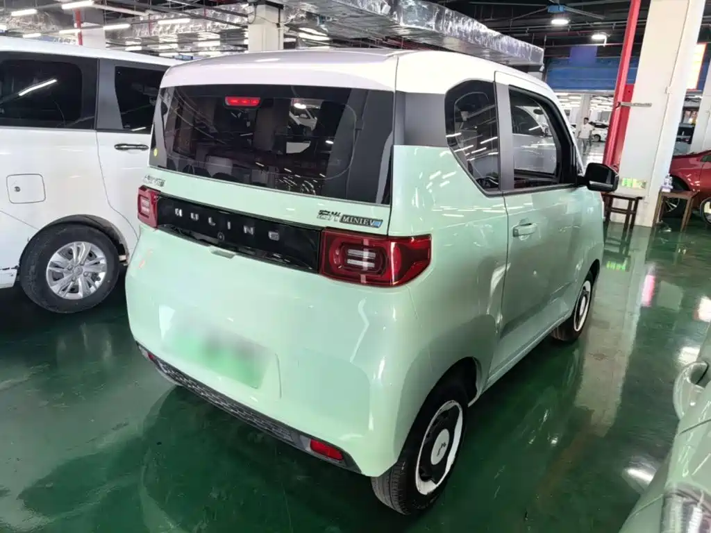 Wuling MINIEV — миниатюра 7
