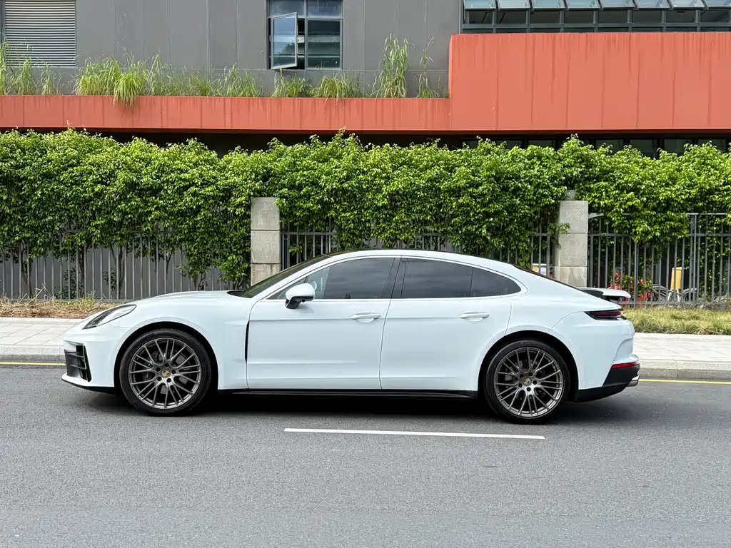 Porsche Panamera — миниатюра 4