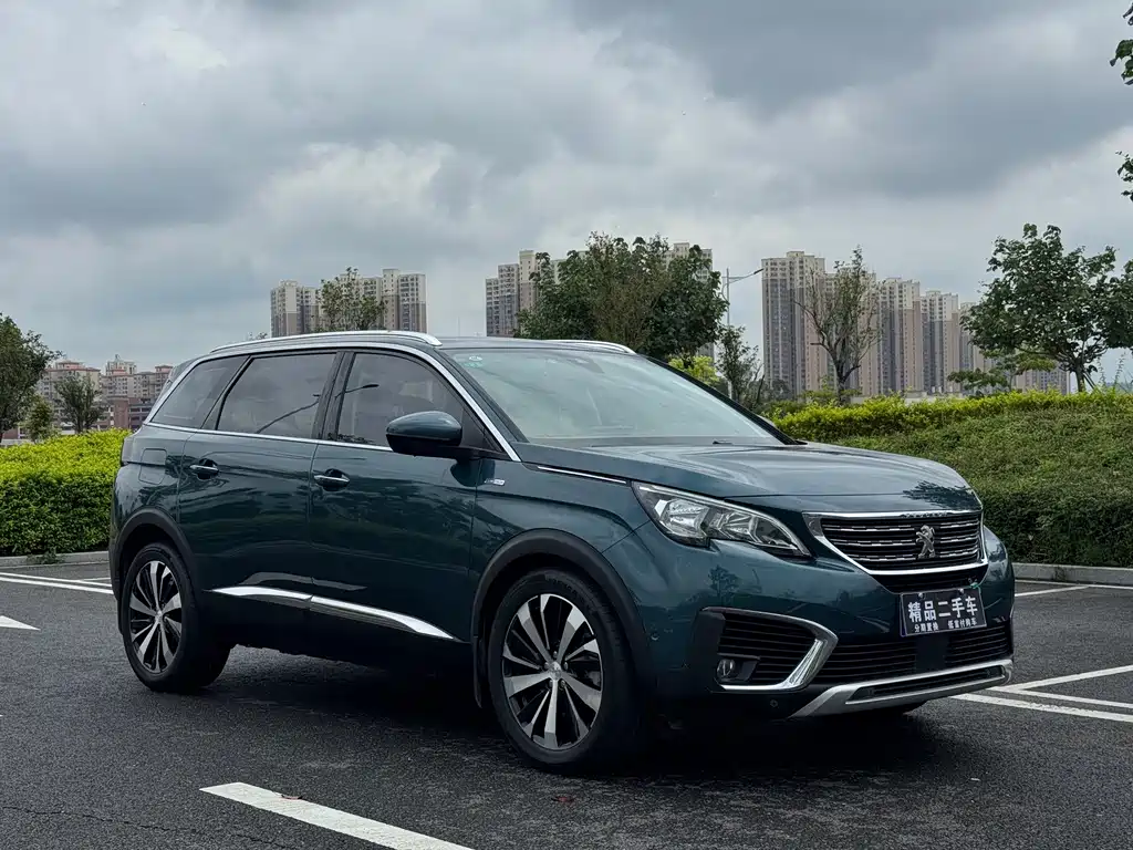 Peugeot 5008 — миниатюра 3