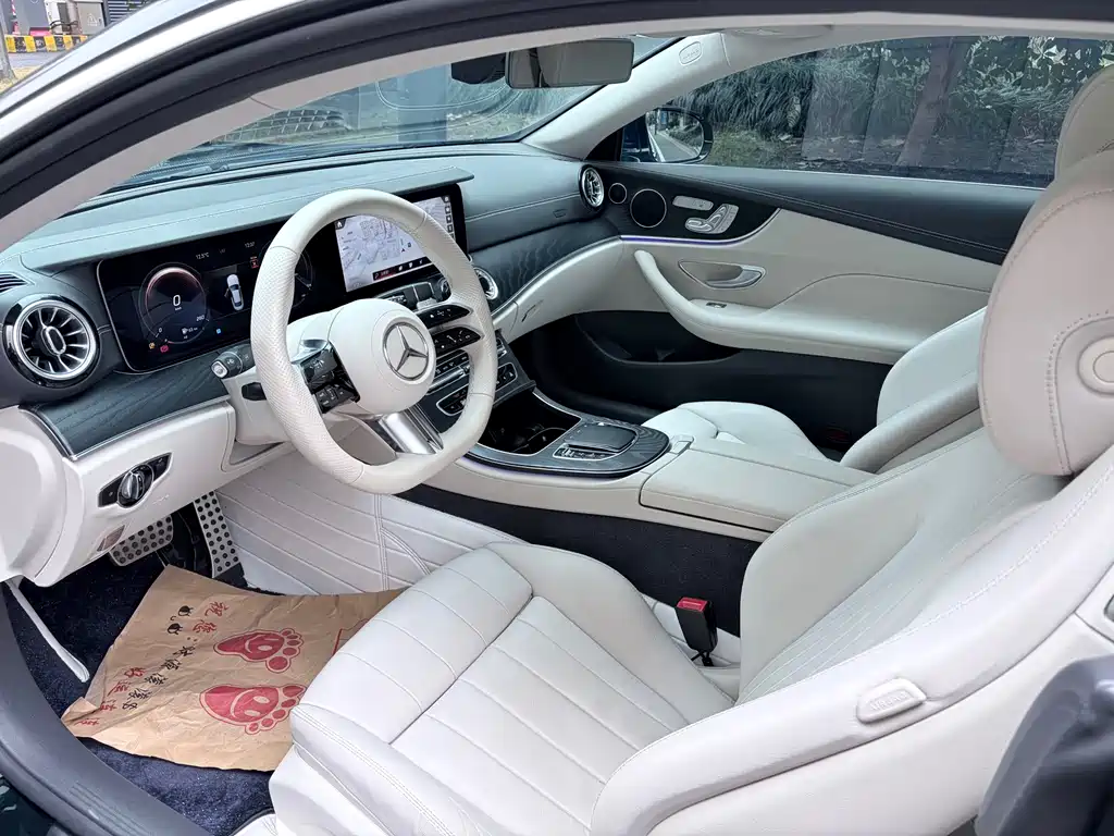 MERCEDES-BENZ E CLASS