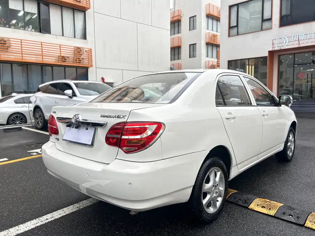 Toyota Corolla — миниатюра 2