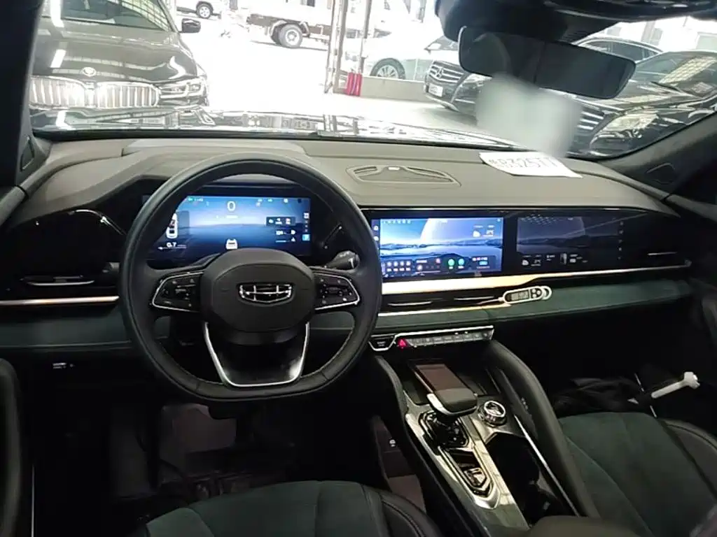Geely Xingyue L — миниатюра 10