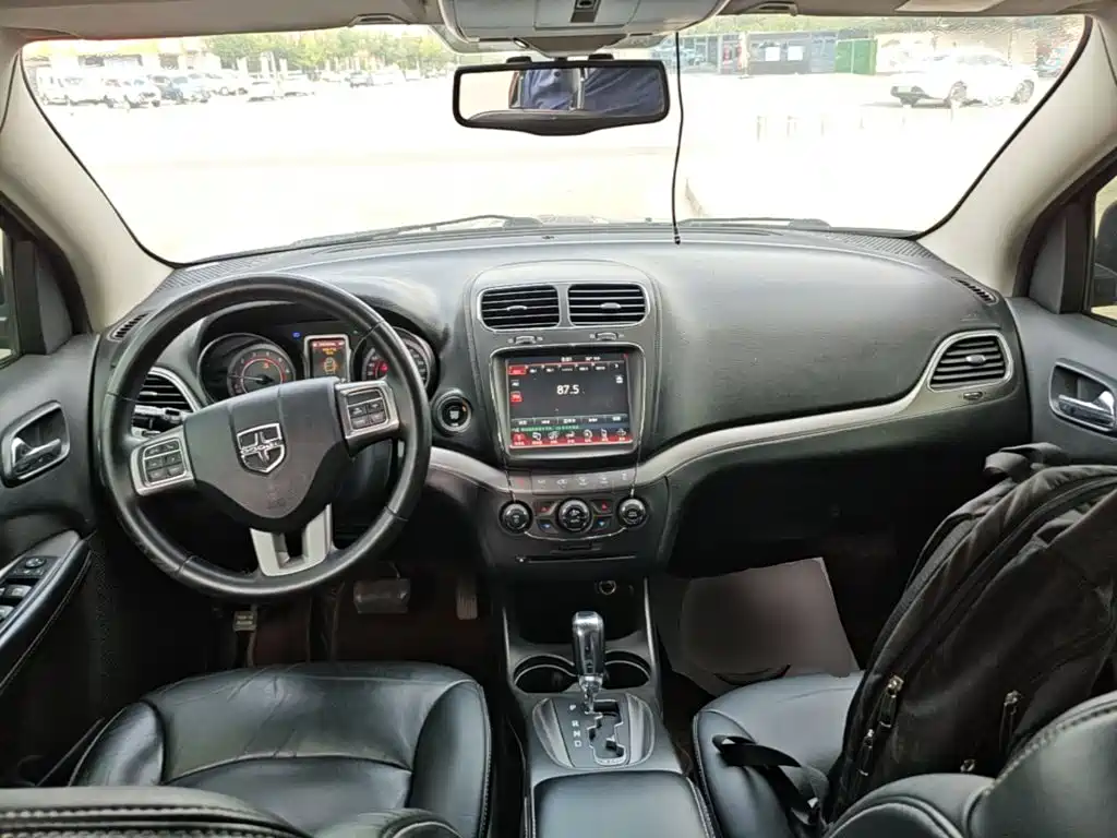 Dodge Journey — миниатюра 10