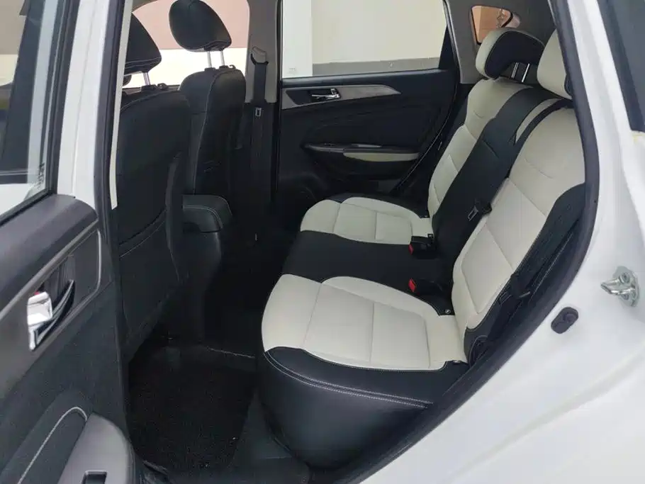 Changan CS35 — миниатюра 11