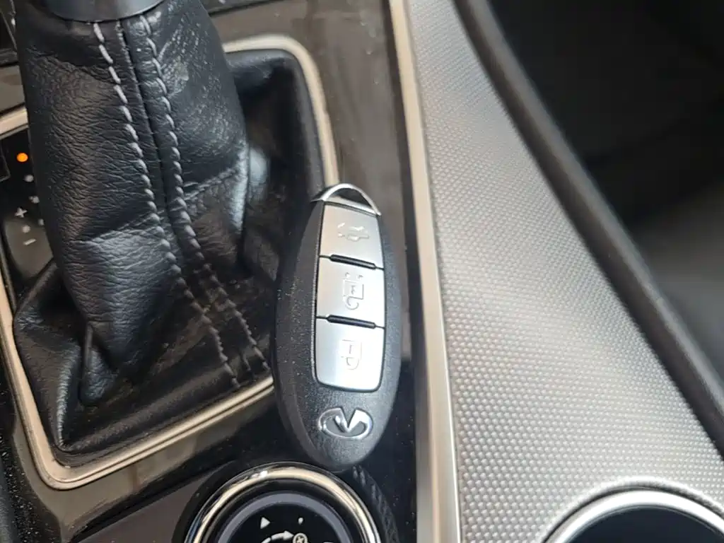 Infiniti Q50L — миниатюра 13