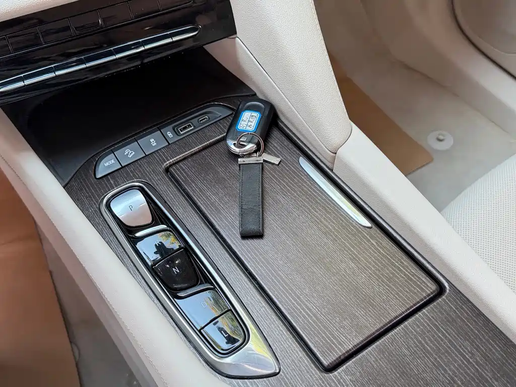 Buick Enclave — миниатюра 12