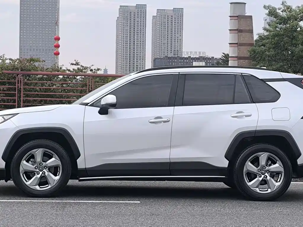 TOYOTA RAV4 RONGFANG