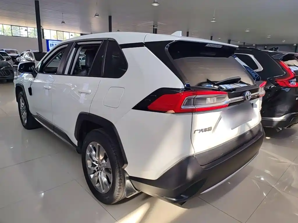 Toyota Wildlander — миниатюра 5