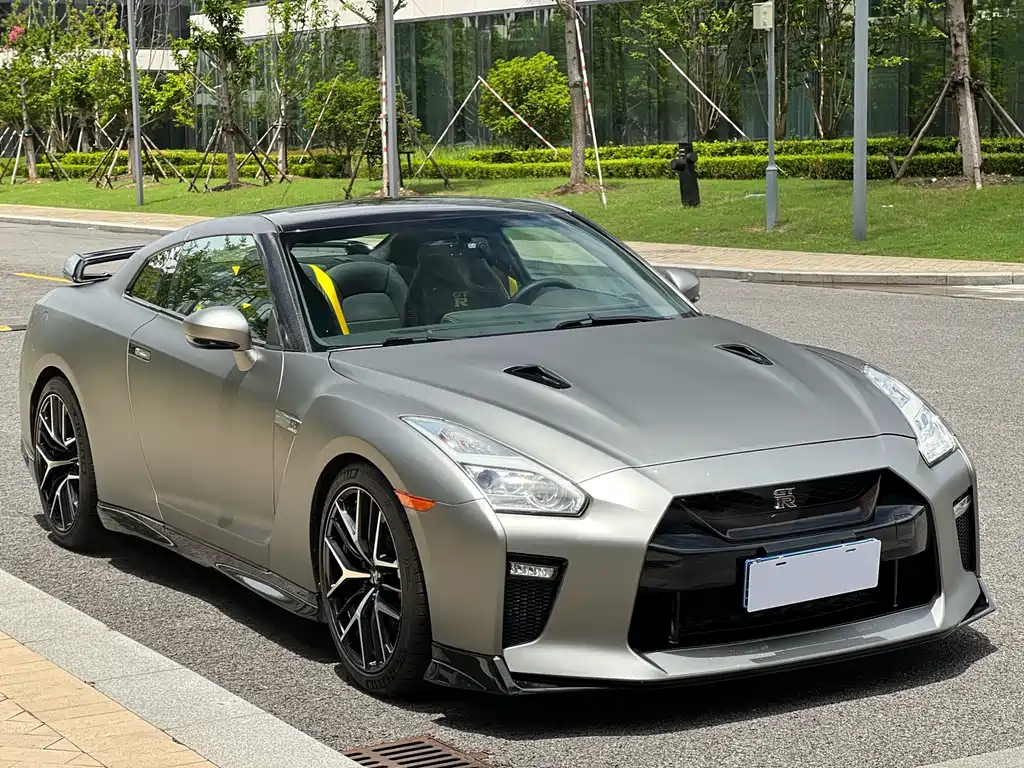 Nissan GT-R 3.8T Premium Edition, фото 3