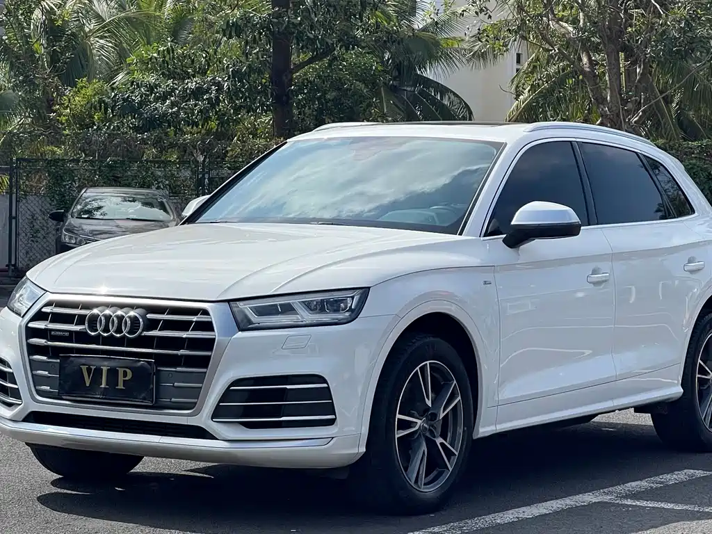 AUDI Q5L