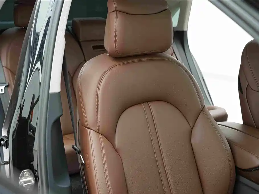 Audi A8 — миниатюра 16