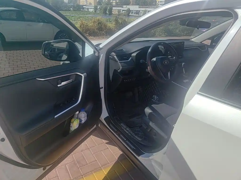 Toyota Wildlander — миниатюра 12