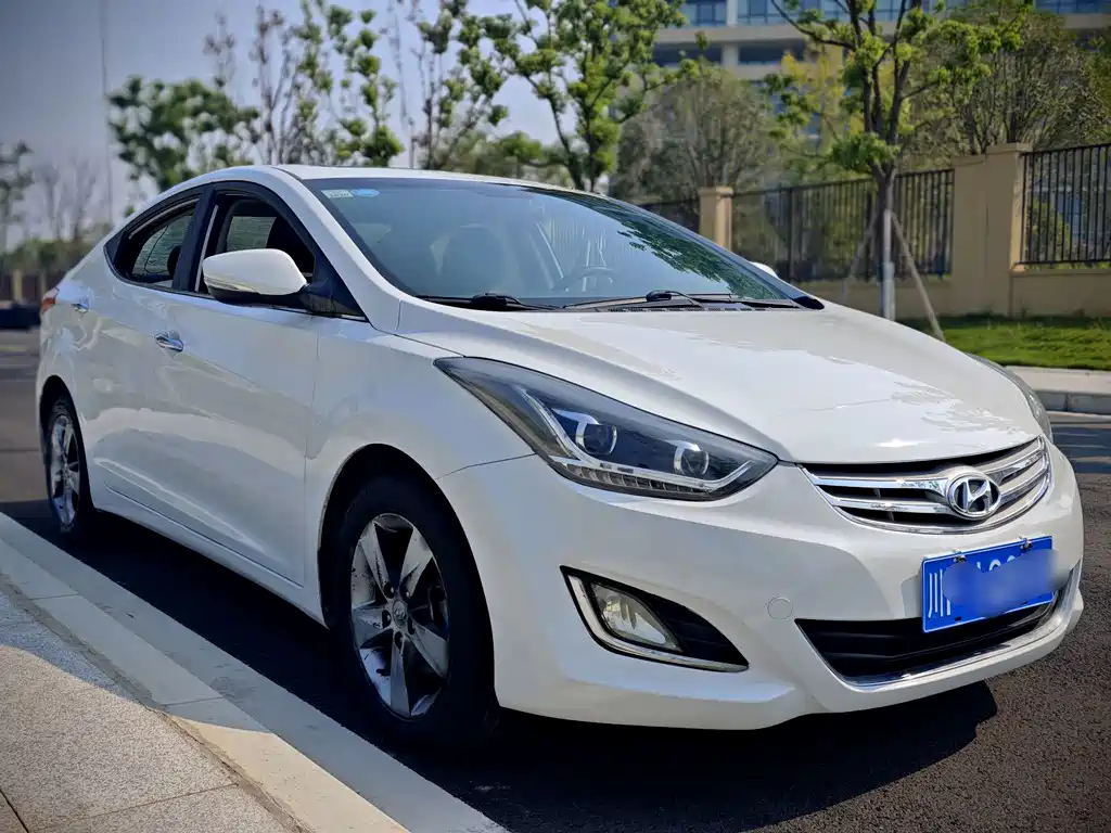 Hyundai Elantra Langdong — миниатюра 3