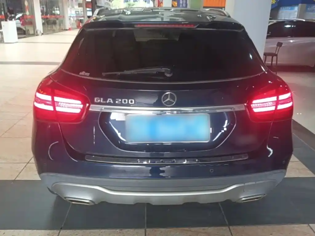 Mercedes-Benz GLA — миниатюра 6