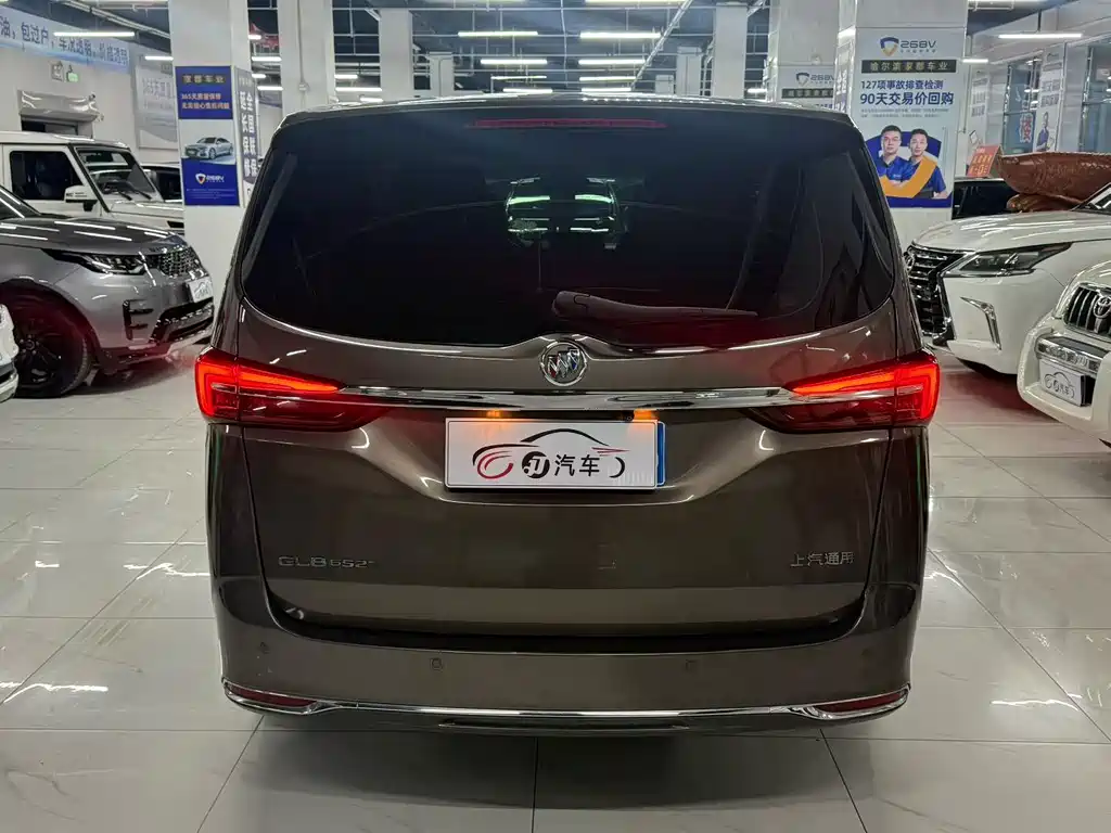 Buick GL8 — миниатюра 5