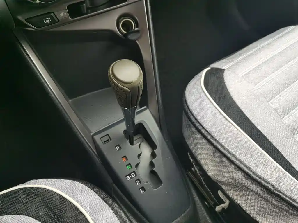 Toyota Yaris L — миниатюра 13