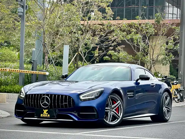 MERCEDES-BENZ AMG GT