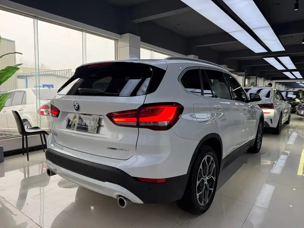BMW X1 — миниатюра 6