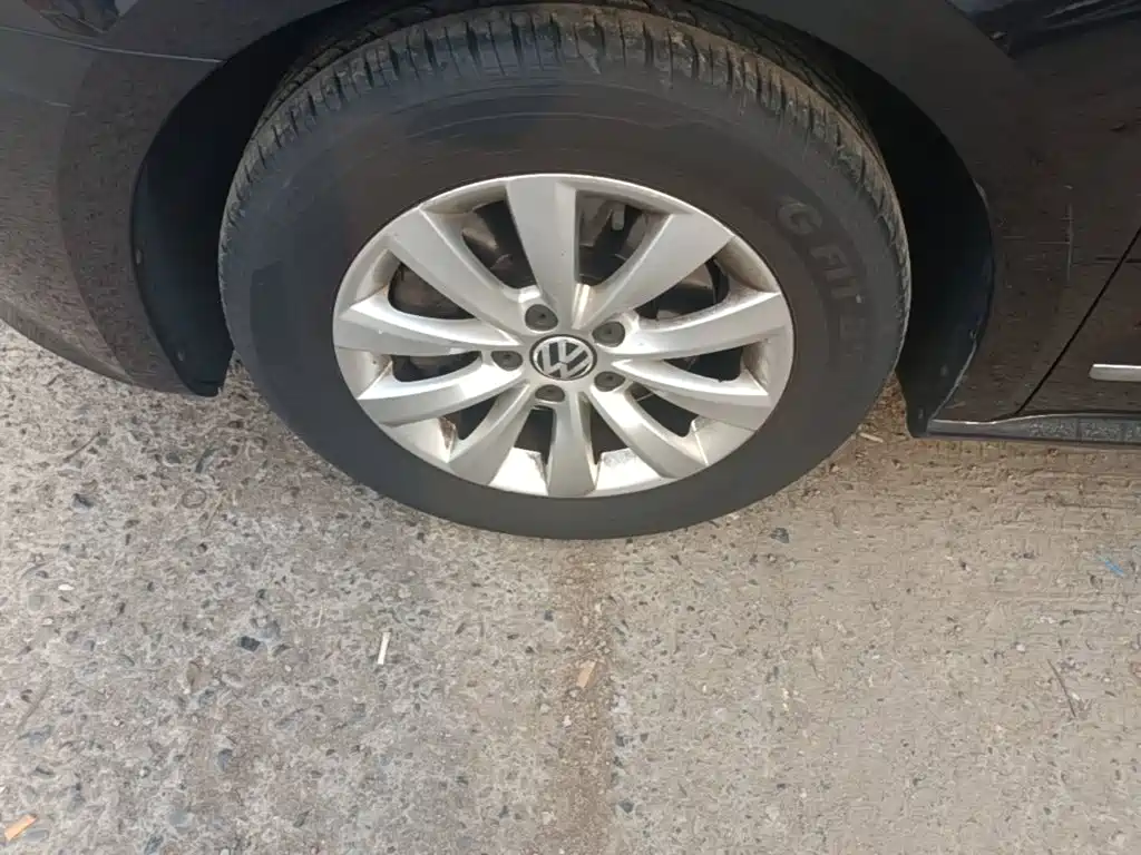 Volkswagen Passat — миниатюра 23