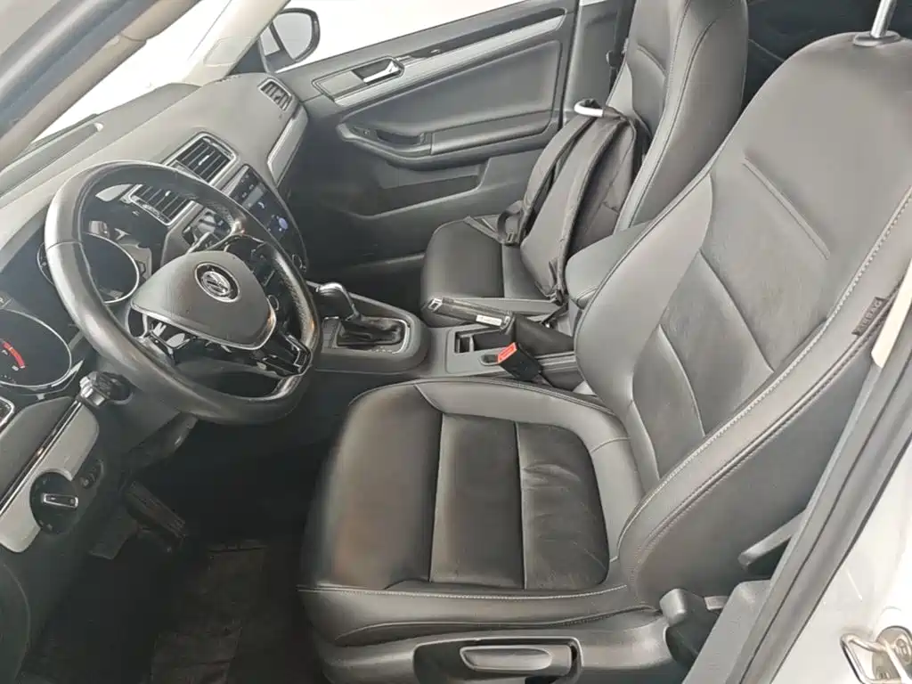 Volkswagen Sagitar — миниатюра 15