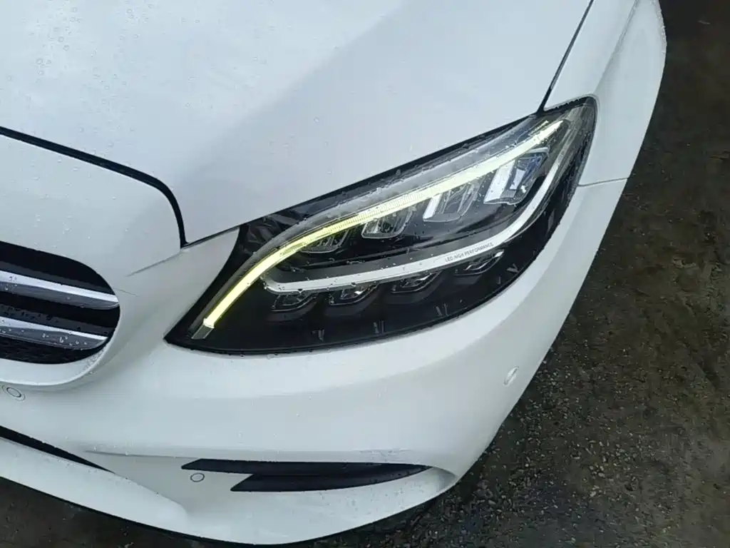 Mercedes-Benz C-Class — миниатюра 24
