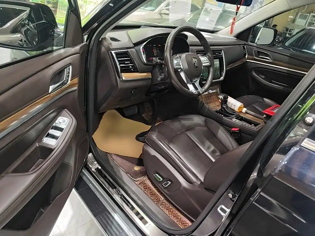 Roewe RX8 — миниатюра 16