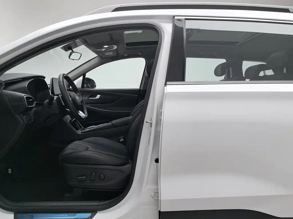 Hyundai Santa Fe — миниатюра 10