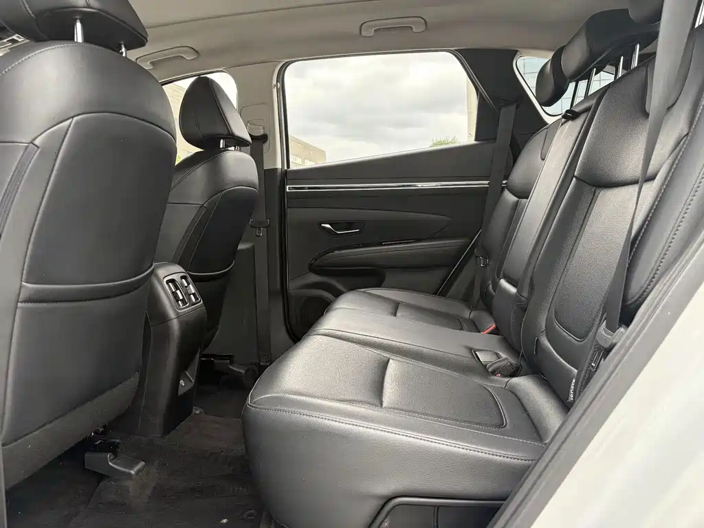 Hyundai Tucson — миниатюра 6