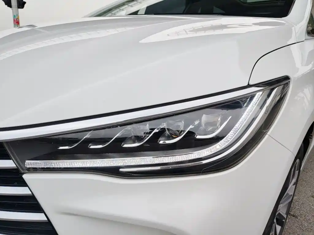 BYD MAX — миниатюра 24