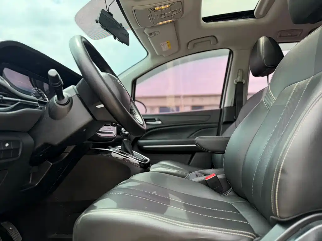 GAC Motor Trumpchi M6 — миниатюра 5