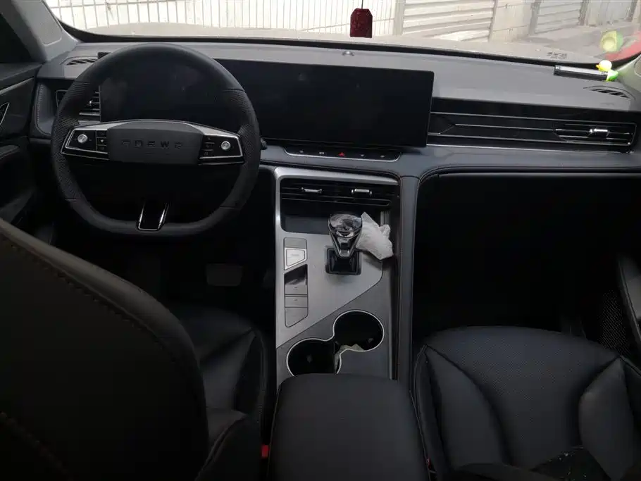 ROEWE RX5 NEW ENERGY