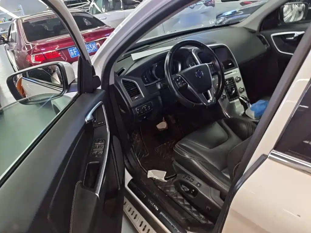 Volvo XC60 — миниатюра 16