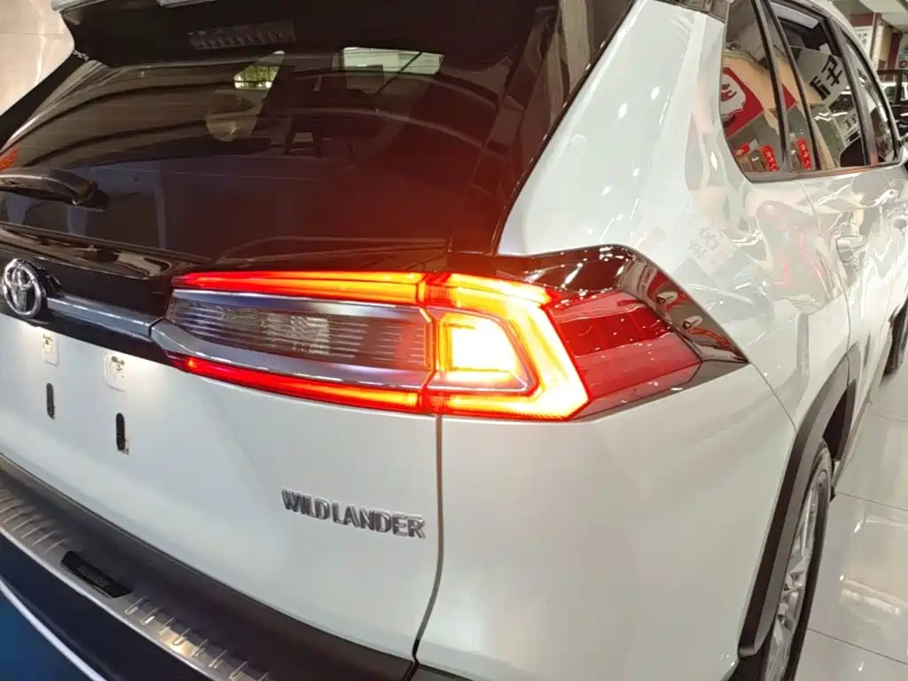Toyota Wildlander — миниатюра 8