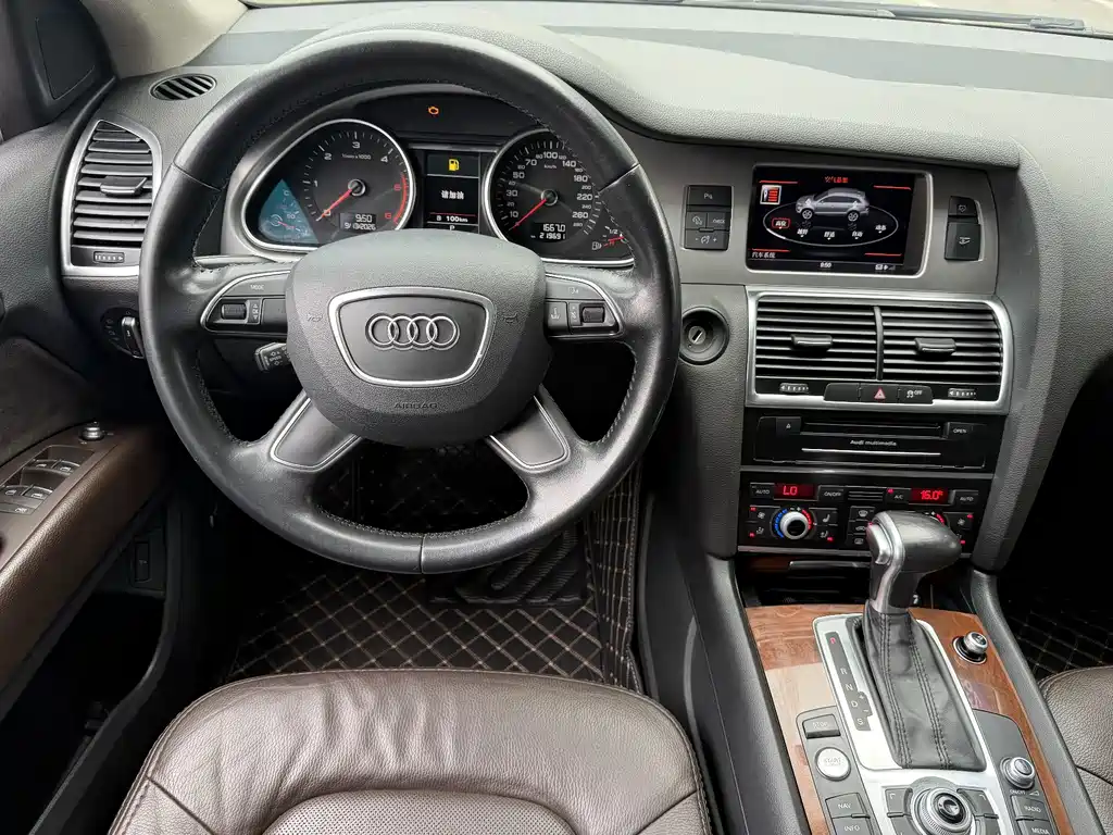 Audi Q7 — миниатюра 14