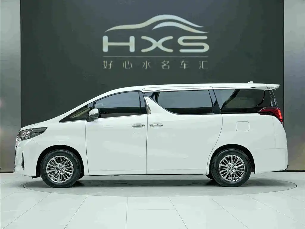 Toyota Alphard — миниатюра 3