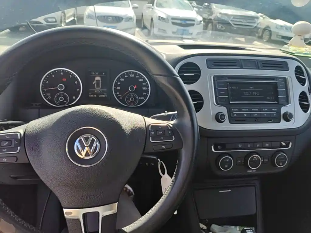 Volkswagen Tiguan — миниатюра 10