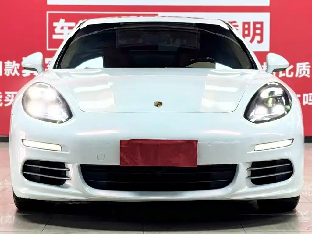 Porsche Panamera — миниатюра 2